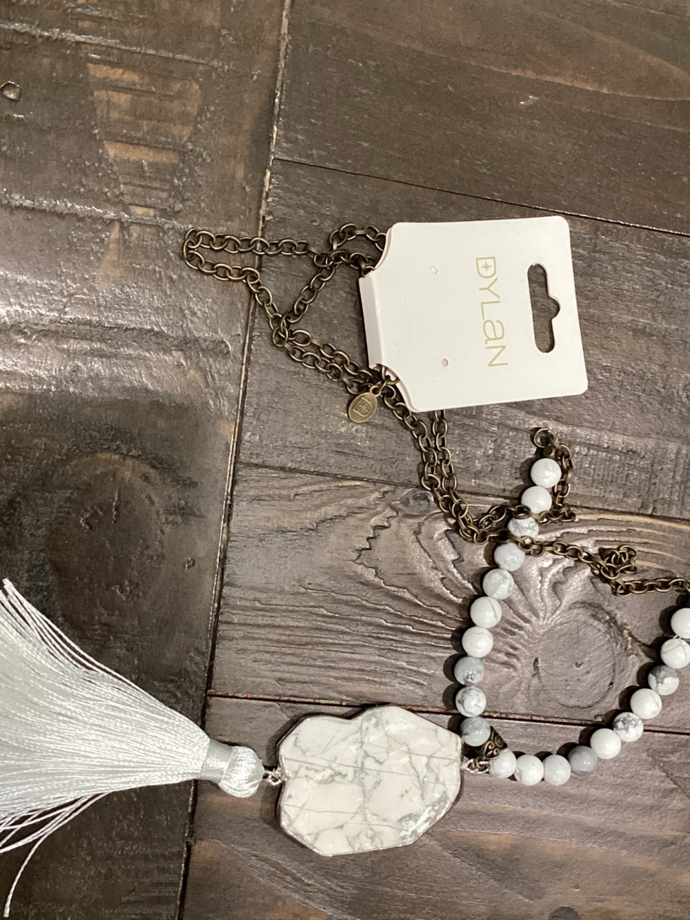 dylan White‎ Howlite Pendant Necklace with Tassel